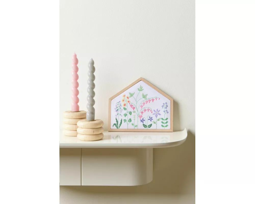 Stickpackung Gezählter Kreuzstich, Blumenwiese, FSC Mix // Haus Quer S, 20 x 16,5 cm