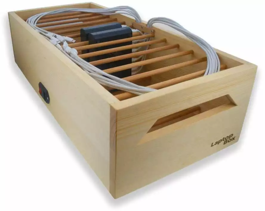LMP LaptopBox 12-500 Schweizer Fichtenholz, 12x USB-C