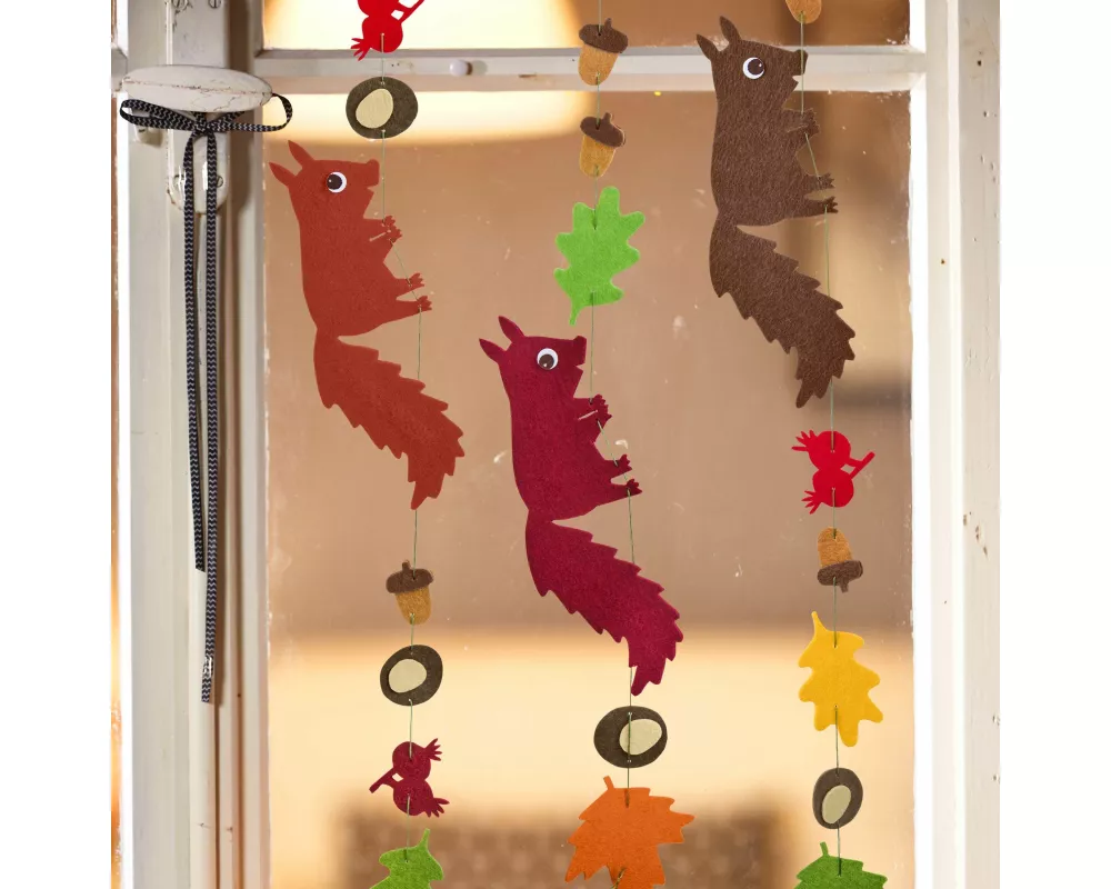 Bastelset - Erstes Fädeln Filzgirlande Eichhörnchen