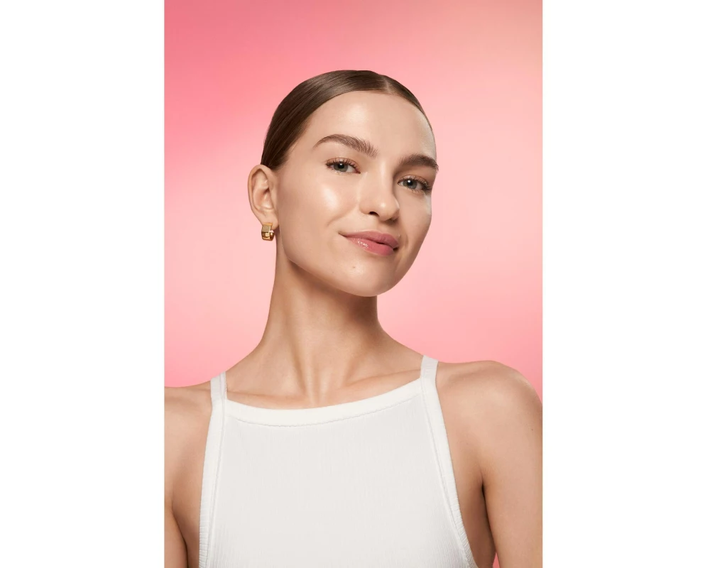 Revlon Foundation Tinted Moisturizer Stick 110