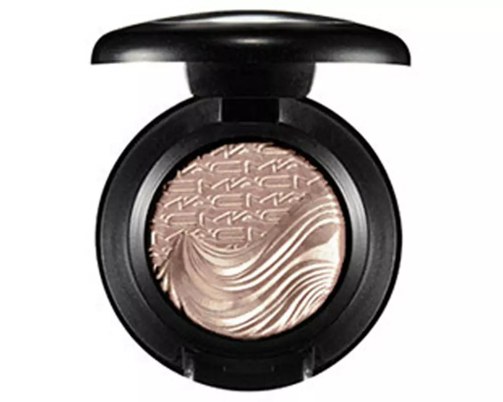 MAC Cosmetics Extra Dimension A Natural Flirt
