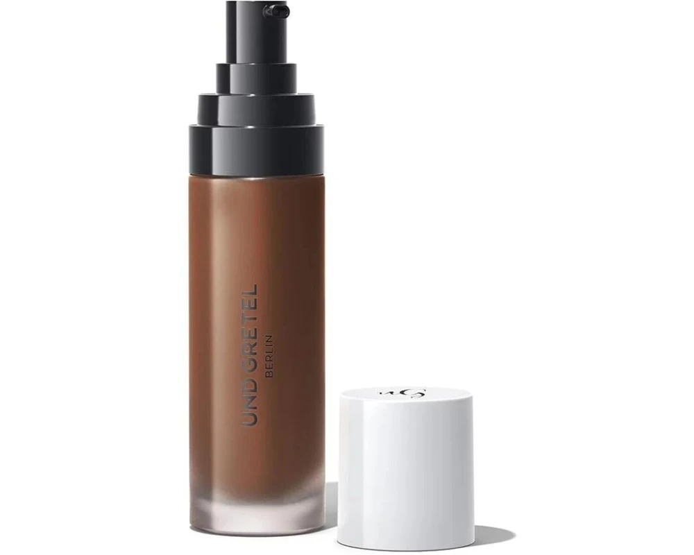 UND GRETEL Liquid Foundation Deep Deep 10