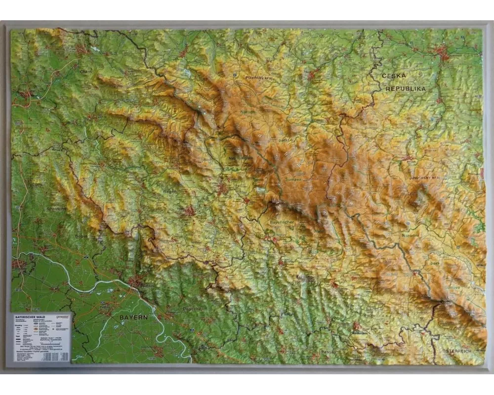 Relief Bayerischer Wald klein 1:275.000