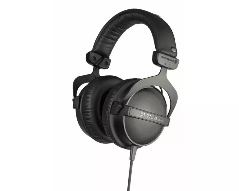 Beyerdynamic Over-Ear-Kopfhörer DT 770 M 80 Ω, Schwarz