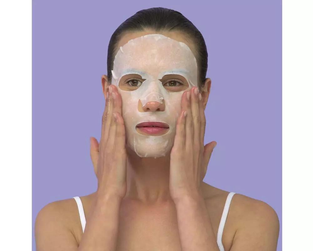 SkinRepublic Gesichtsmaske Vitamin C + Collagen 2 Stück