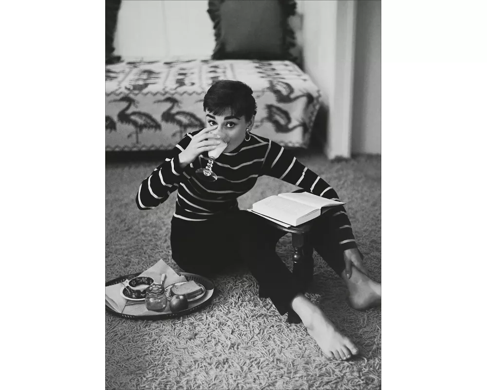 Postkarte Frühstück mit Buch (VE 10)