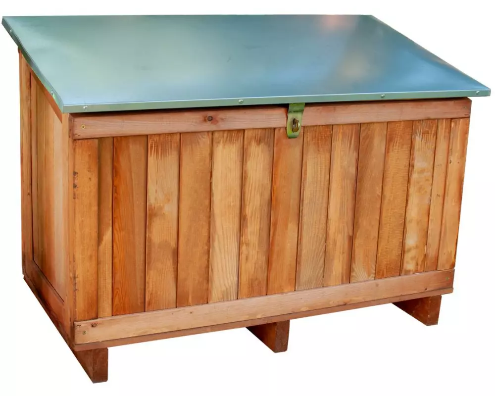 Innovesta Gerätetruhe Braun lasiert