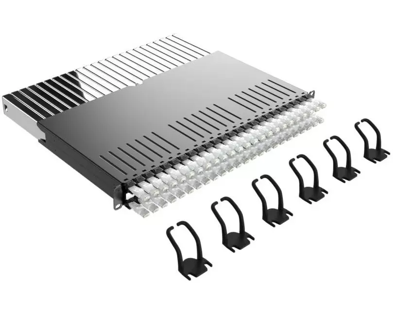 Patchbox PATCHBOX 365 Cat 6A, UTP, 0.8 m, Weiss, 24 Kassetten