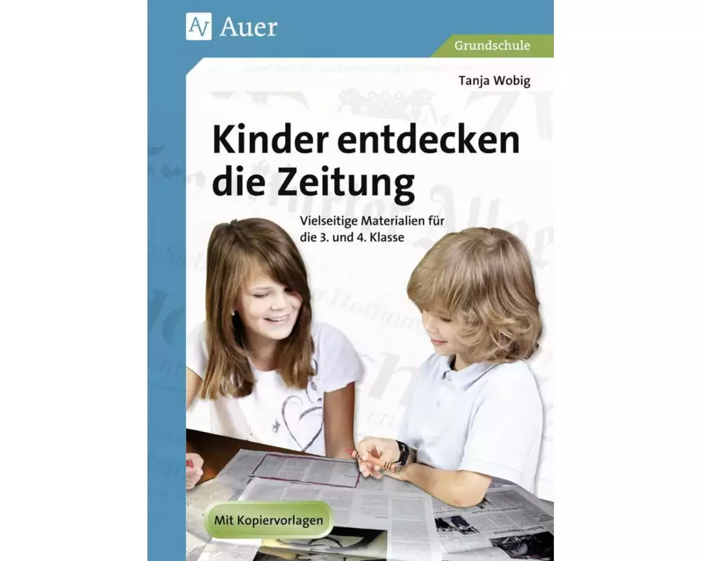 Kinder entdecken die Zeitung