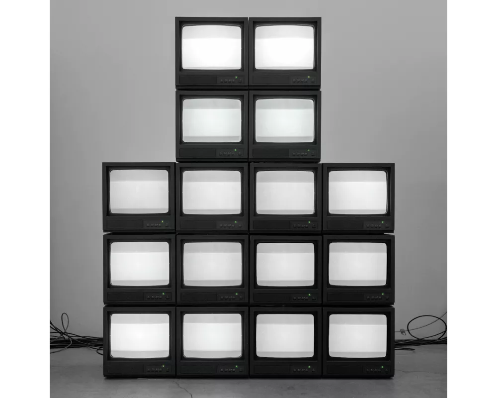 Nowhere Generation (Mintpack)