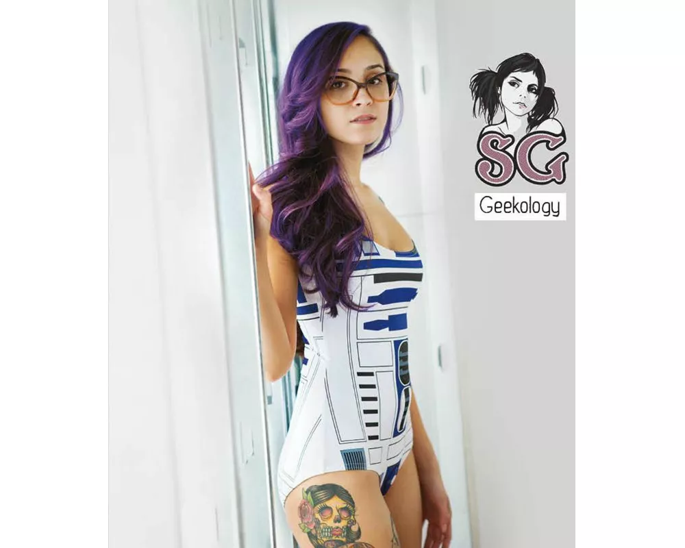 SuicideGirls: Geekology