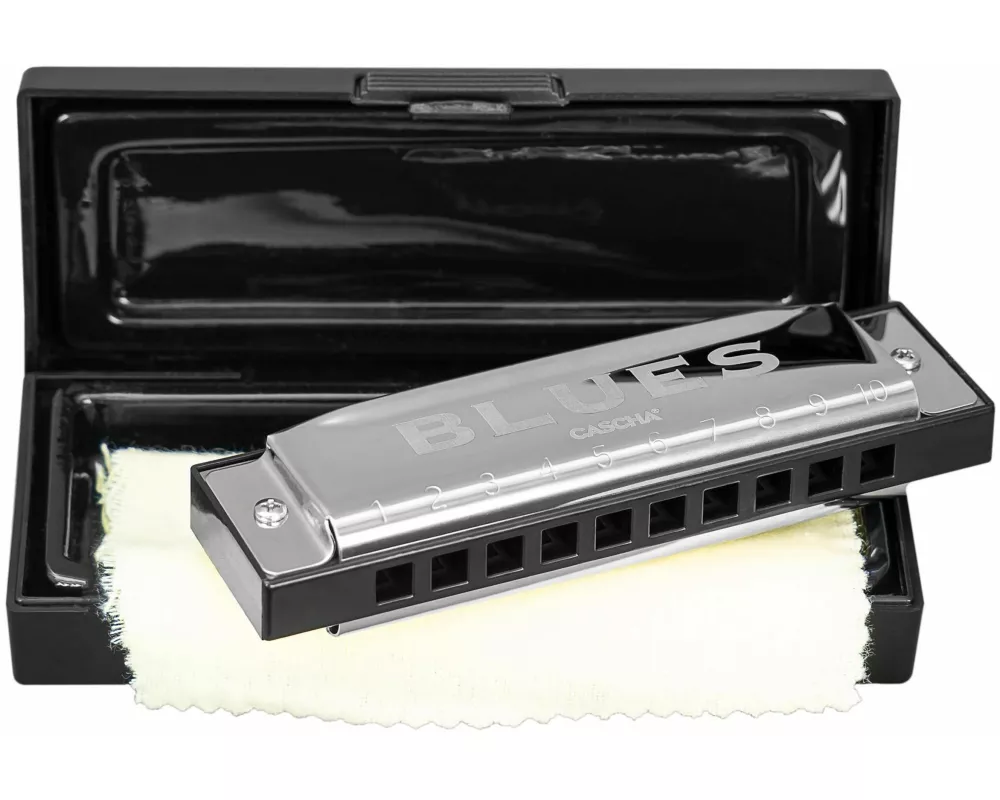 Blues Harmonica in C (incl. case and cleaning cloth)