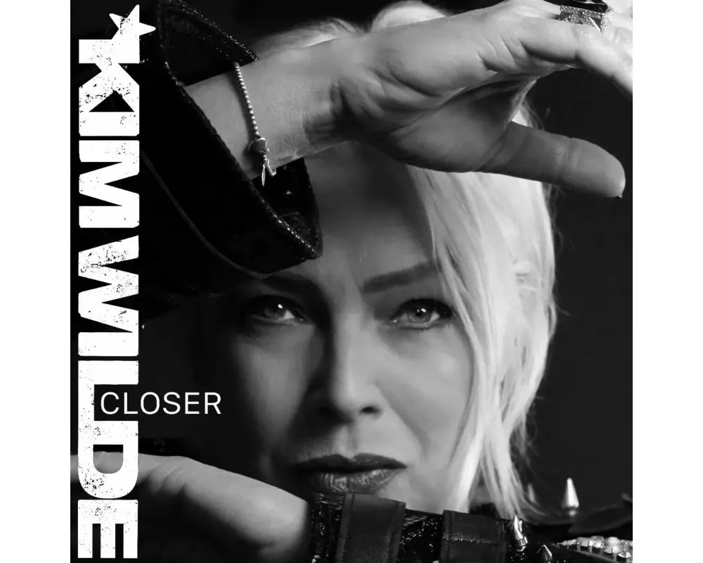 Closer (Digipak)