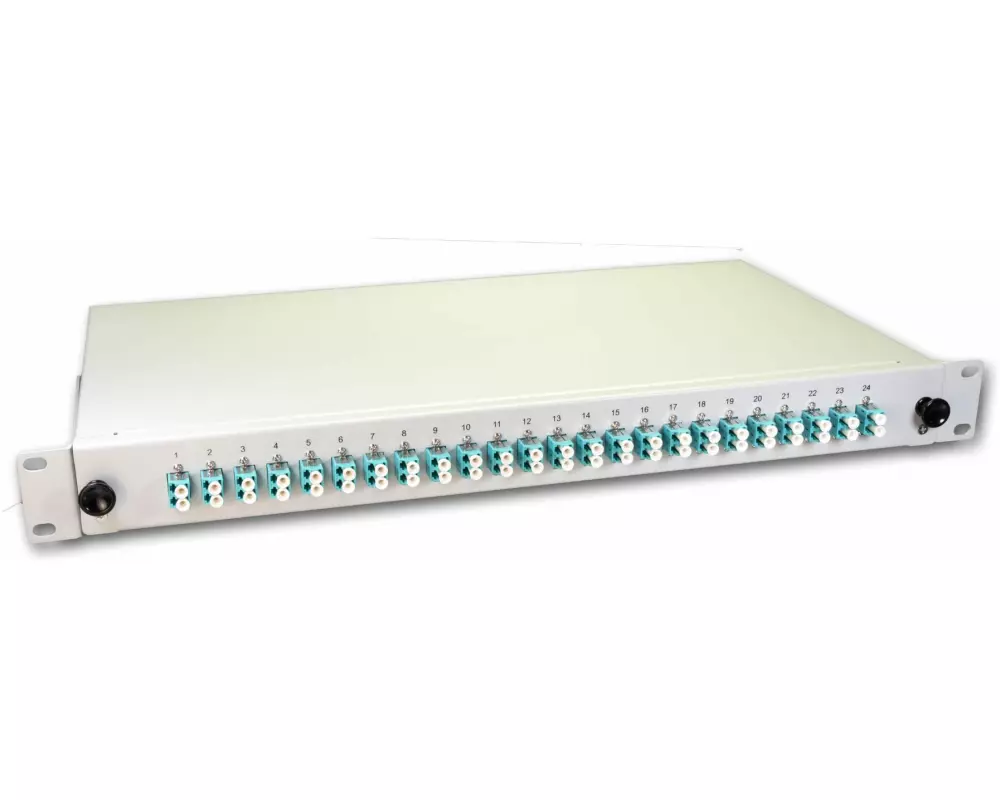 Lightwin Spleissbox 48 Fasern, 24x DLC MM, 50/125µm OM3 Pigtail