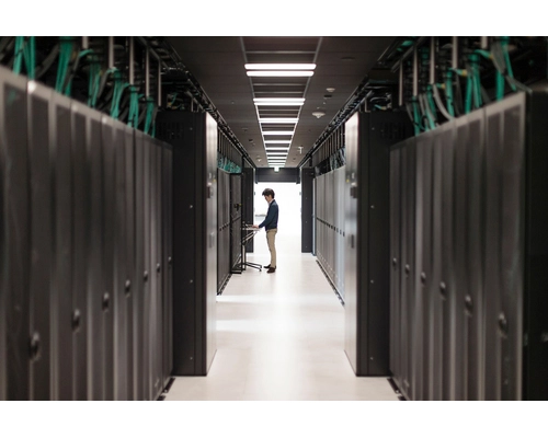 HPE CX 6200 R8Q72A 14 Ports Manageable Ethernet Switch