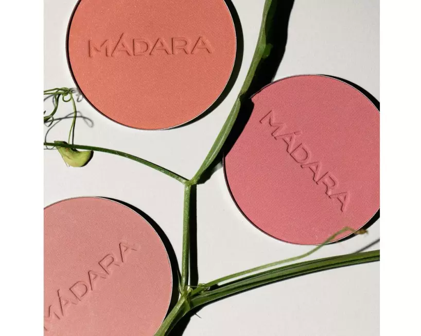 MÁDARA Magnetic Blush #1 Fierce Flame