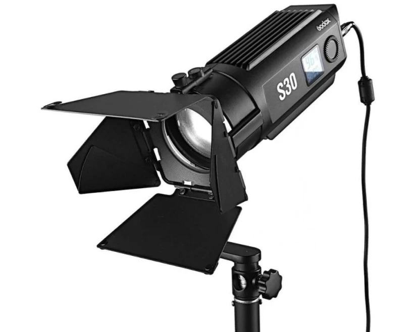 Godox S30 LED-Fokussier Leuchte mit SA-08