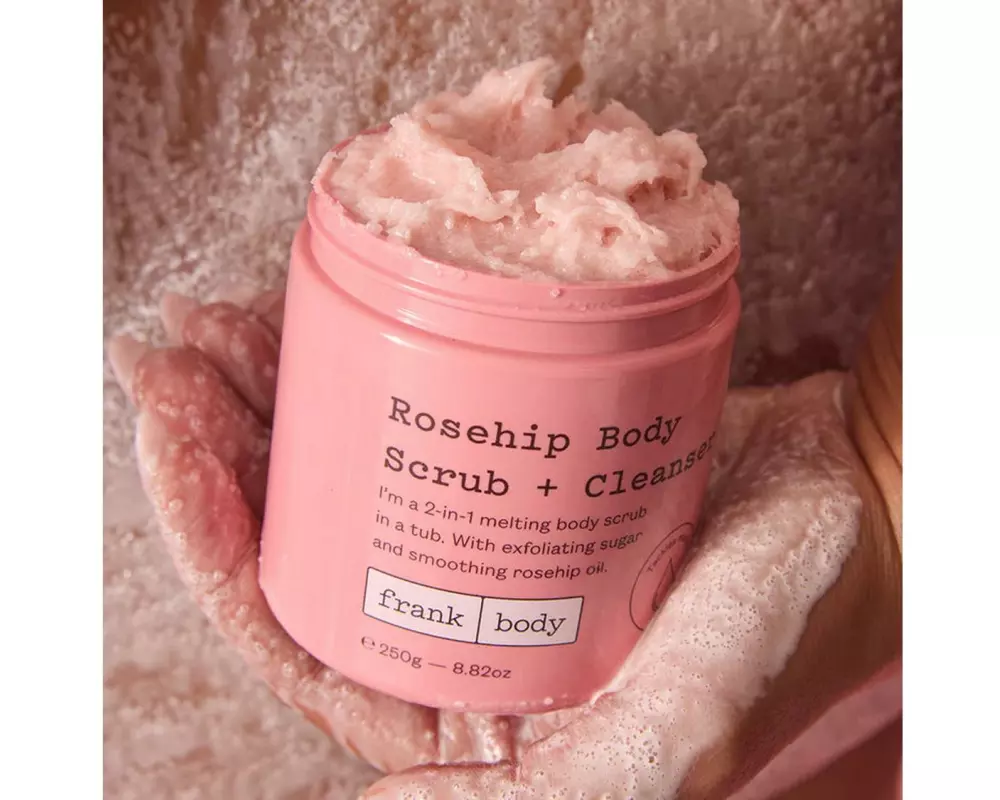 frank body Rosehip Body Scrub + Cleanser 250 g