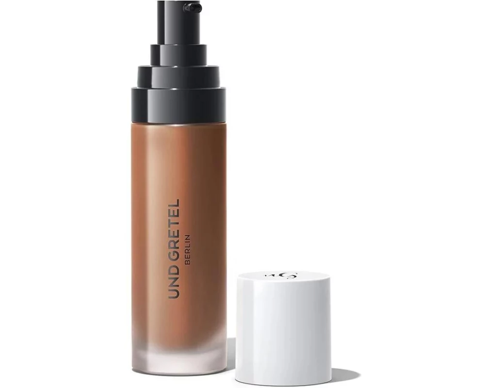 UND GRETEL Liquid Foundation Balanced Dark 8