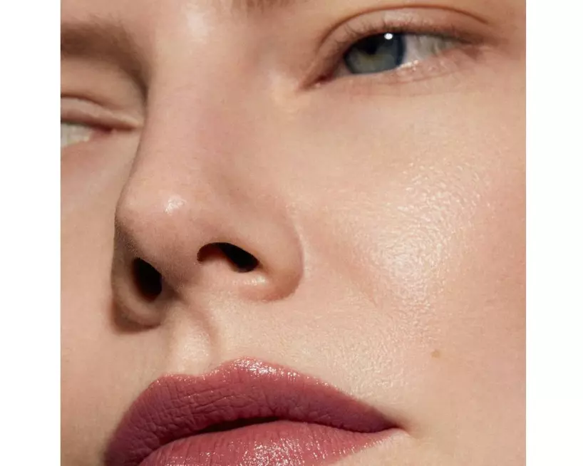 MÁDARA Dazzle Nights Satin Shine Lipstick Charisma