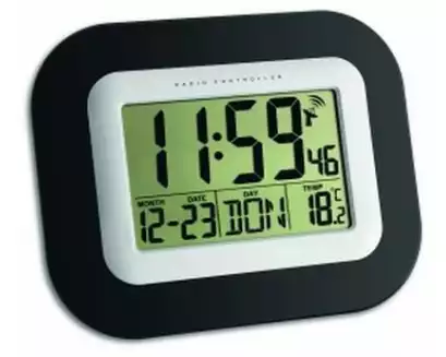 TFA Dostmann Funkuhr Schwarz