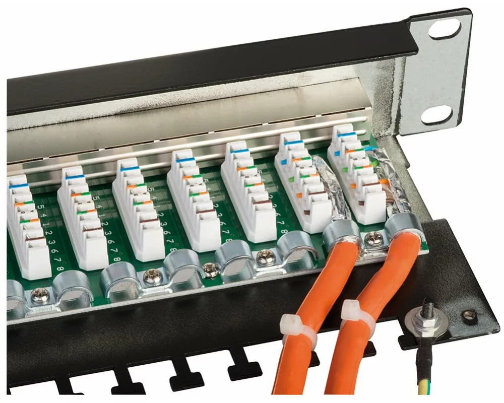 LINDY Cat6 Patch Panel 24p, STP, 1U, Black