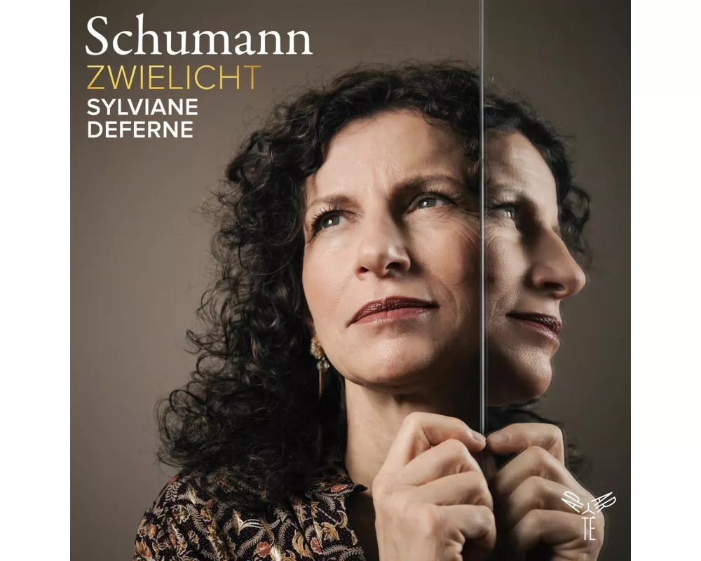 Zwielicht (Schumann: Piano Works)