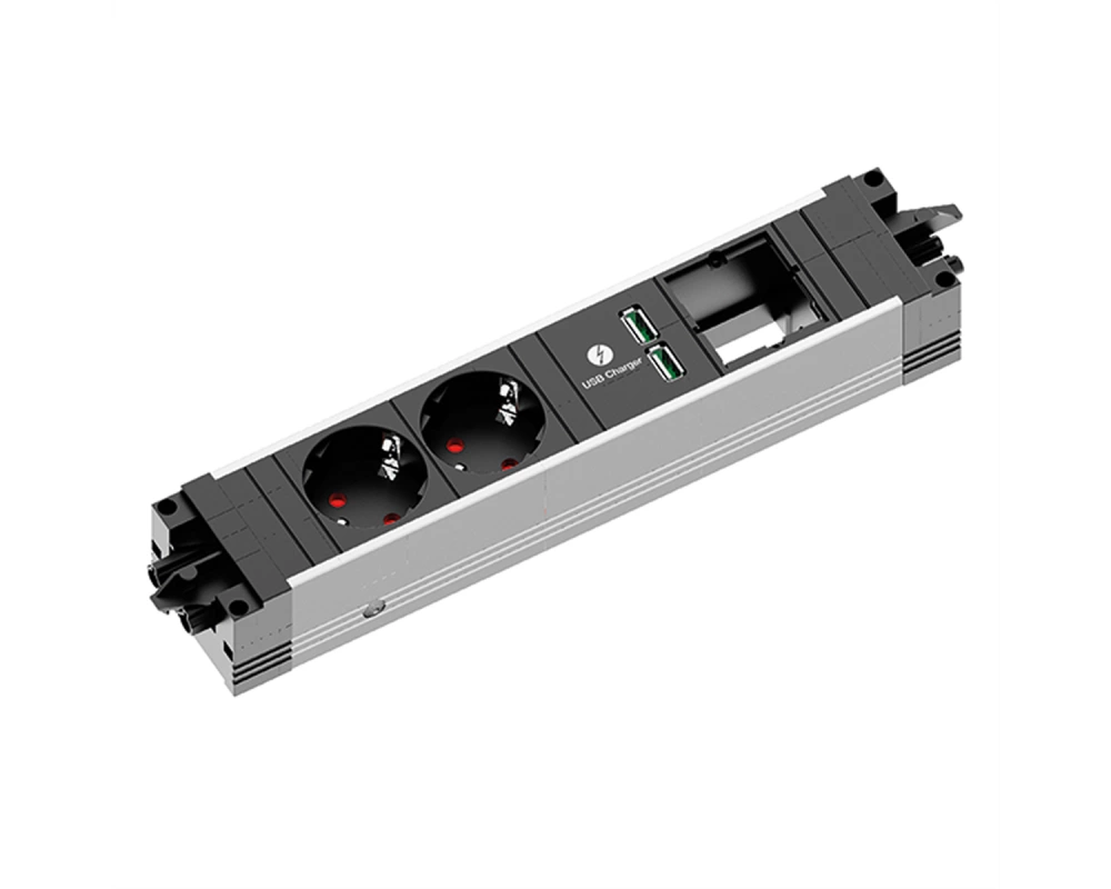 BACHMANN STEP ALU 2xCEE7/3 1xCM 1xUSB Charger GST18