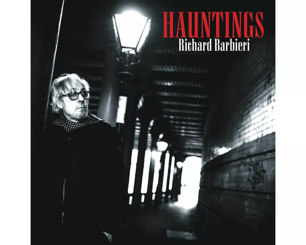 Hauntings (Digipak)