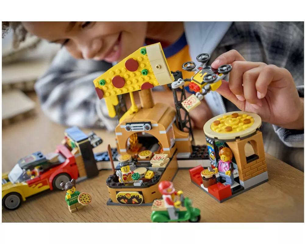 LEGO City Pizza-Liefererlebnis mit Fahrzeugen 60496