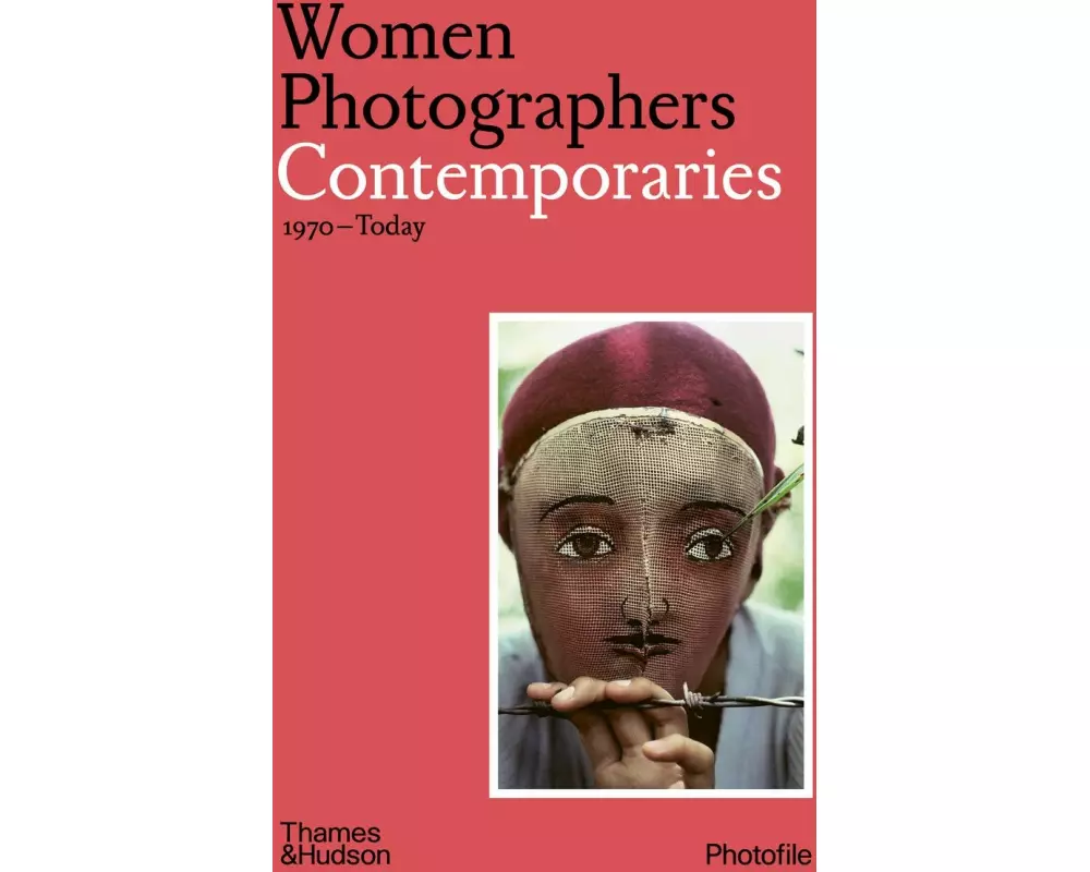 Women Photographers: Contemporaries