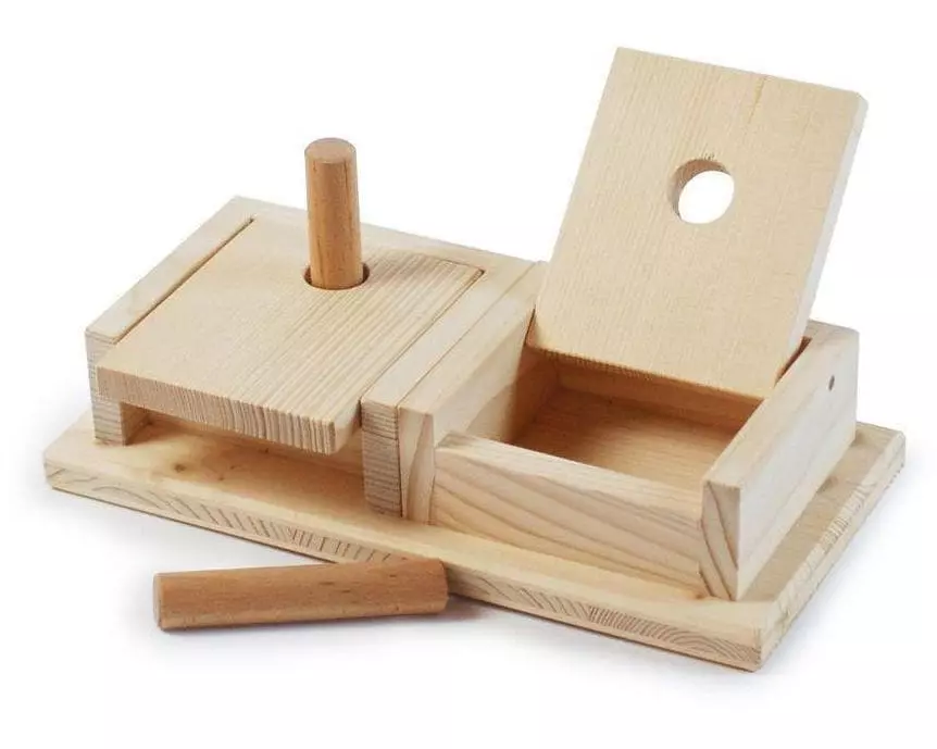 Hundespiele.ch Strategie-Spiel Klappenspiel 1 mittel-schwierig