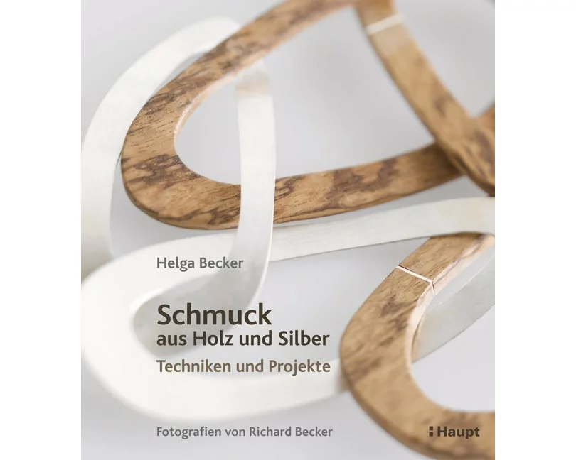 Schmuck aus Holz und Silber