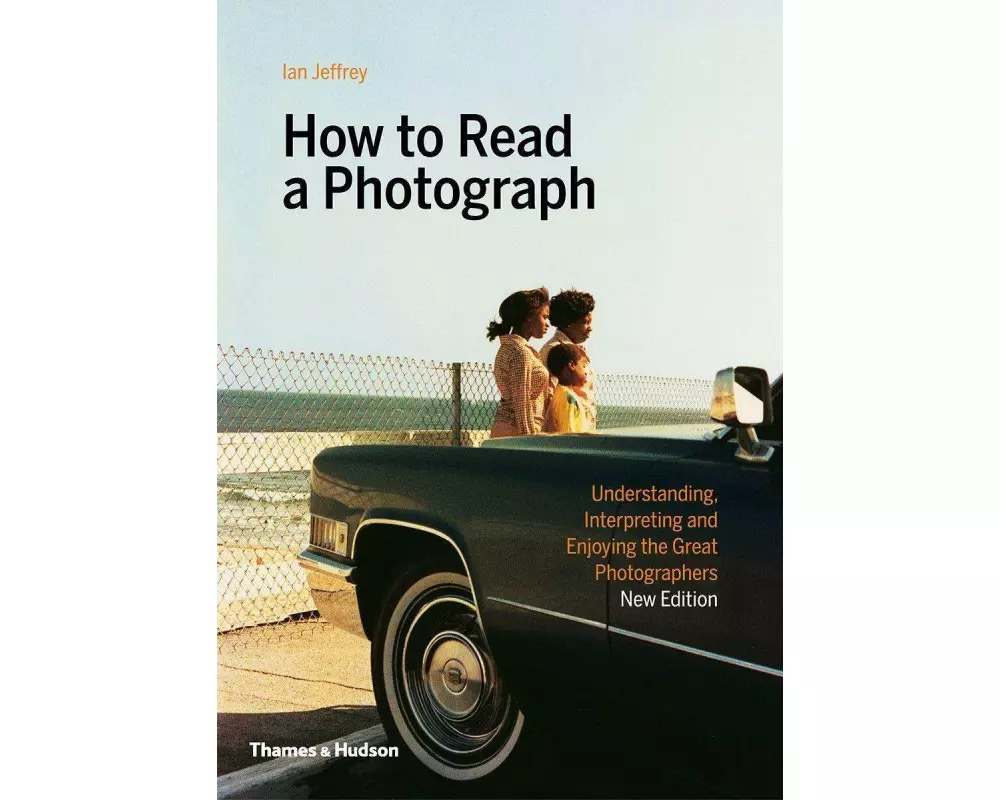 How to Read a Photograph