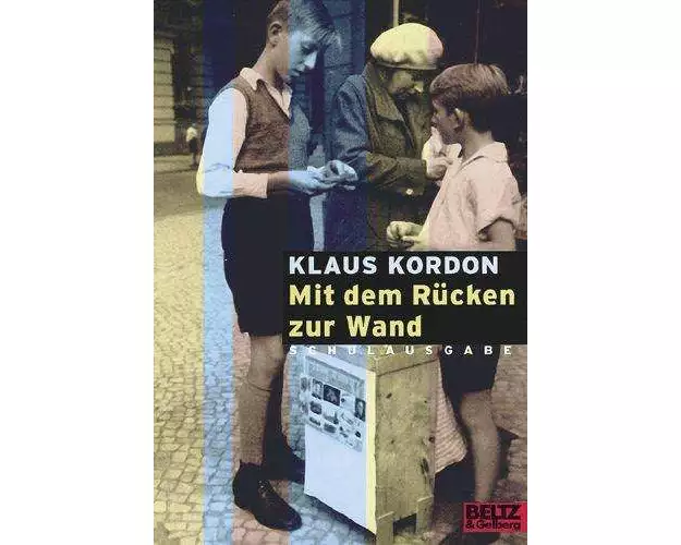 Mit dem Rücken zur Wand