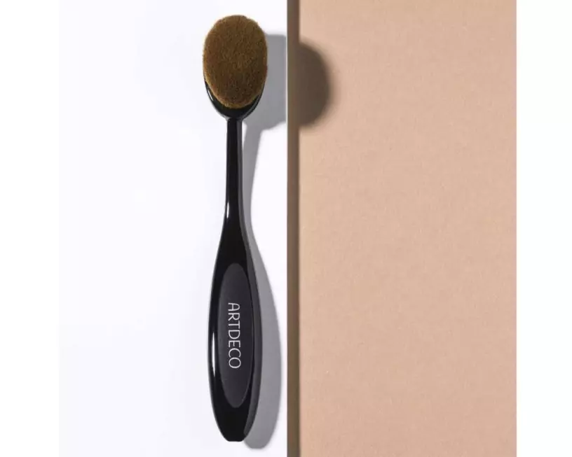 ARTDECO Medium Oval Brush