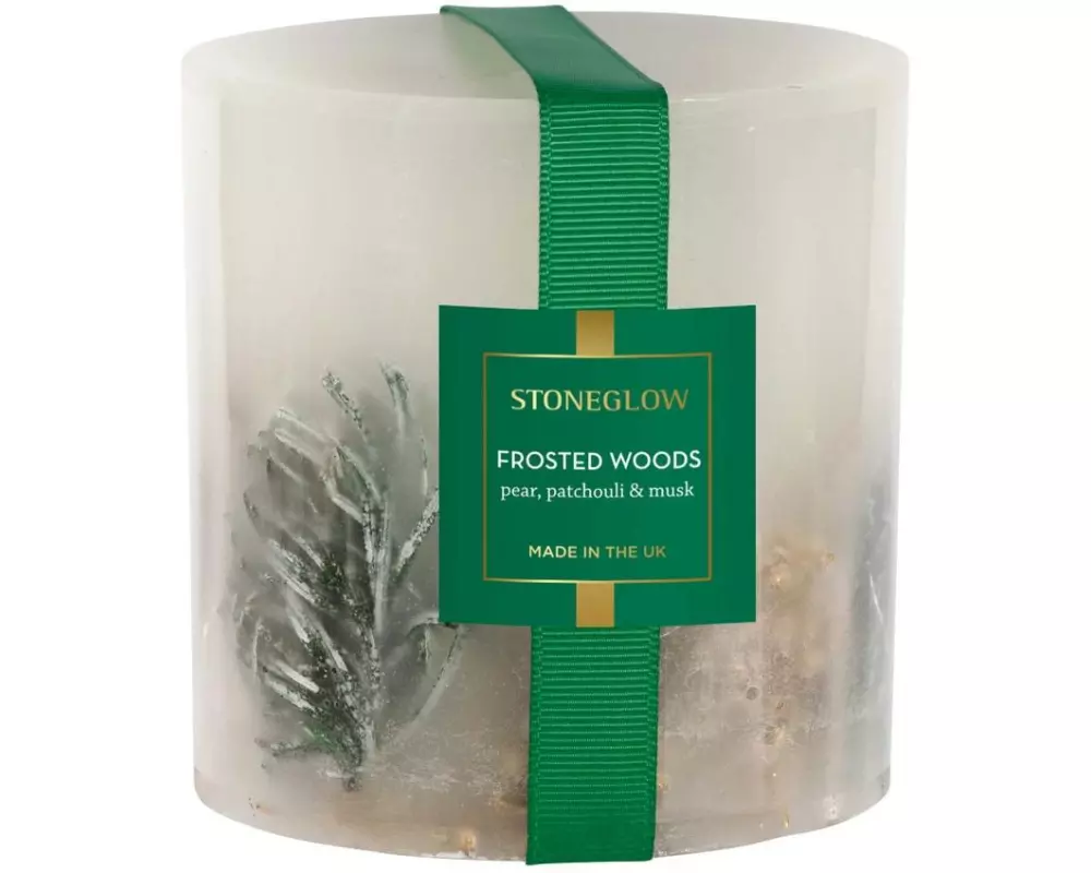 Stoneglow Weihnachtskerze Frosted Woods 9.5 cm, Weiss