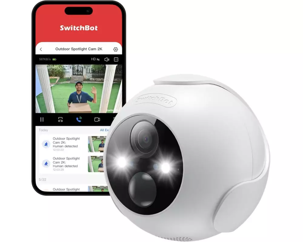 SwitchBot Outdoor Spotlight Cam 2K Weiss