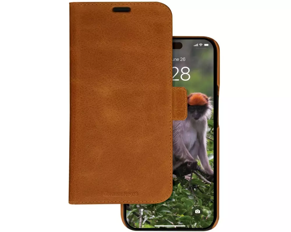 dbramante1928 Book Cover Lynge iPhone 15 Plus Braun