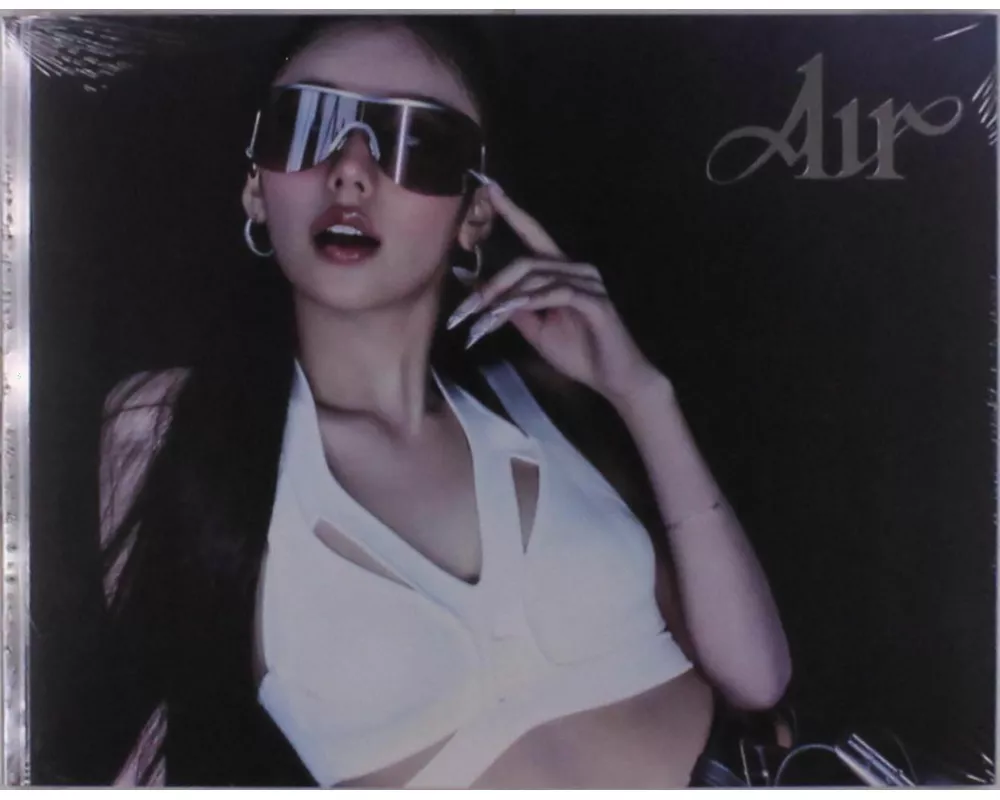 Air (Ltd. Photobook B Version)