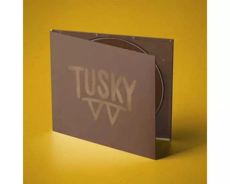 Tusky (Red-Numbered LP)