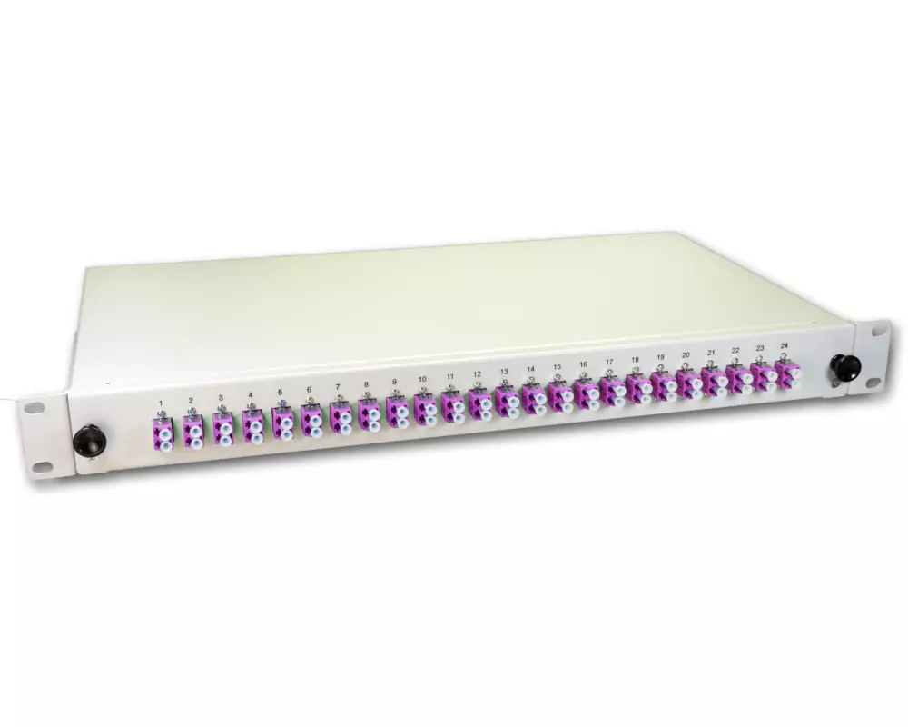 Lightwin Spleissbox 48 Fasern, 24x DLC MM, 50/125µm OM4 Pigtail