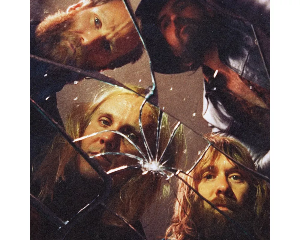 Kids Abandoning Destiny Among Vanity And Ruin