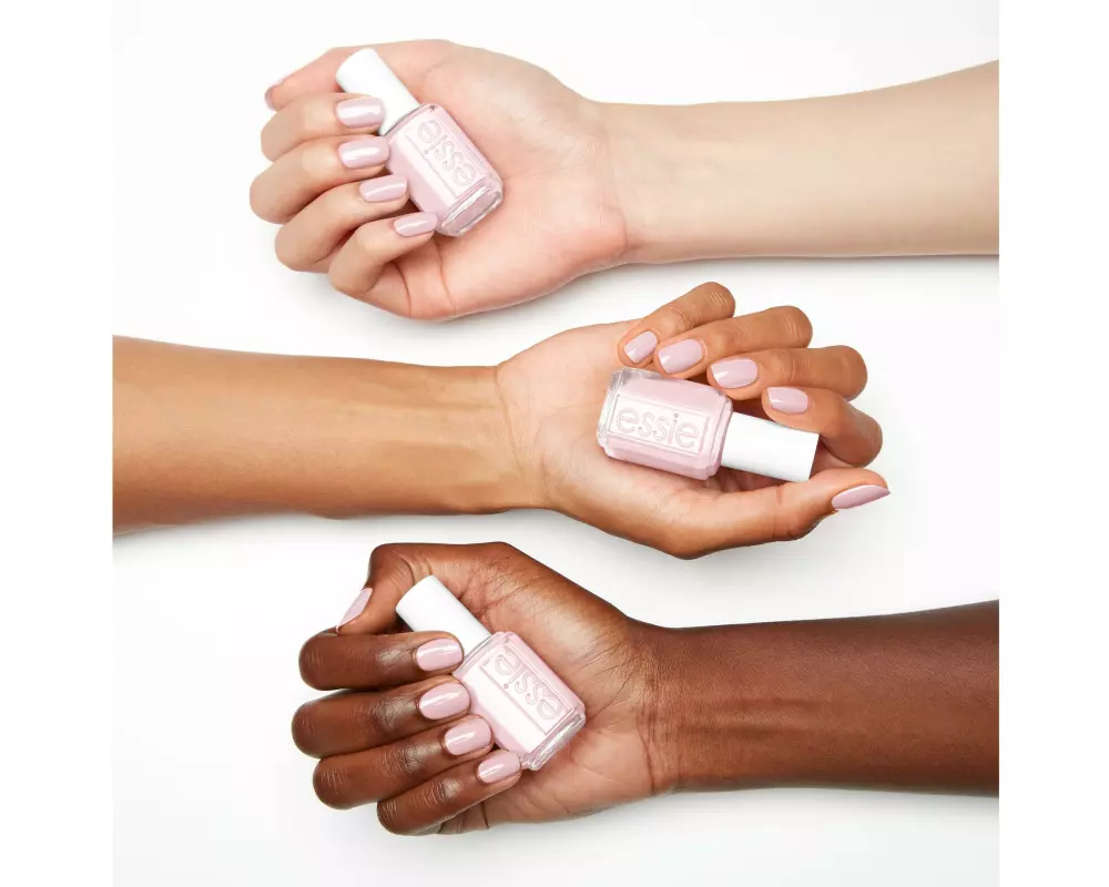 essie Nagellack 748 pillow talk the talk