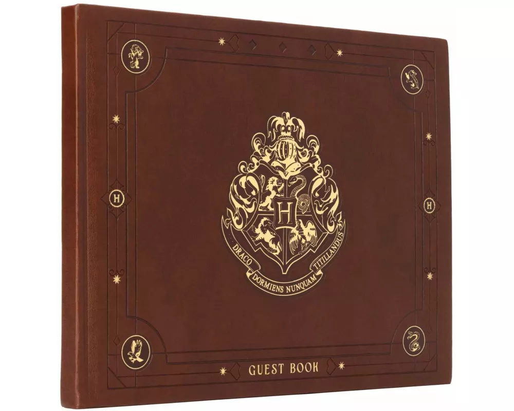 Harry Potter: Hogwarts Guest Book