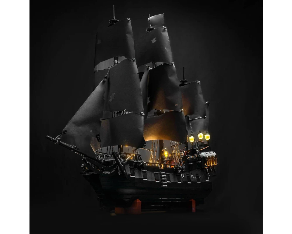 BrickBling LED-Licht-Set für LEGO Jack Sparrows Piratenschiff (10365)