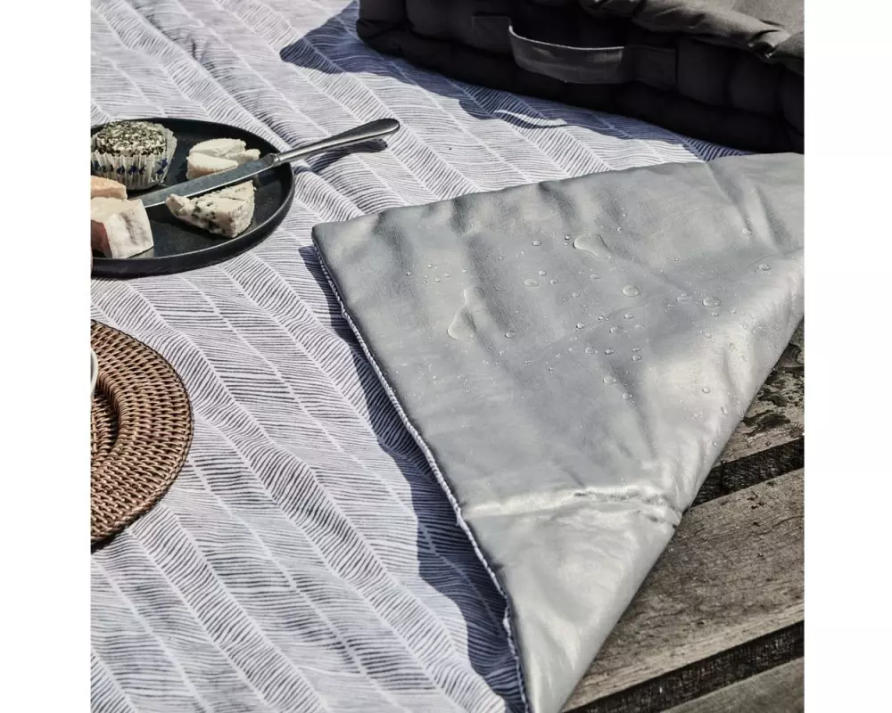 Urbanara Picknickdecke Ankisa 190 x 130 cm - Terrakotta / Weiss