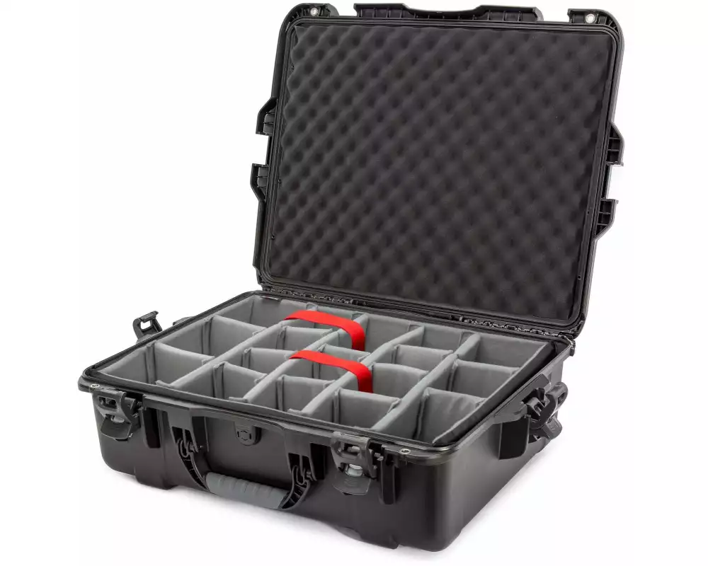 Nanuk Kunststoffkoffer 945 - mit Trennwand Schwarz