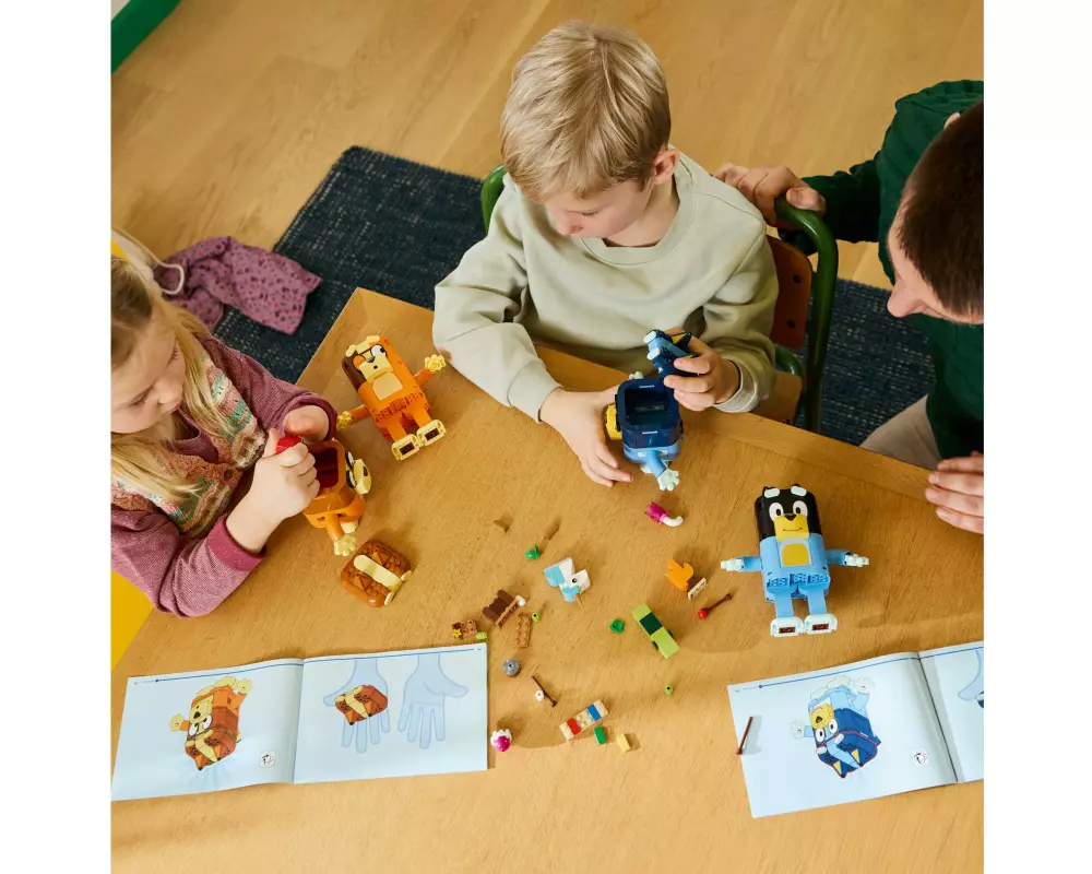 LEGO Blueys Familie aus LEGO Steinen 11217