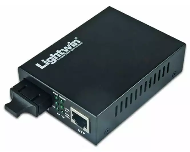 Lightwin Medienkonverter LWC 10/100 MM SC